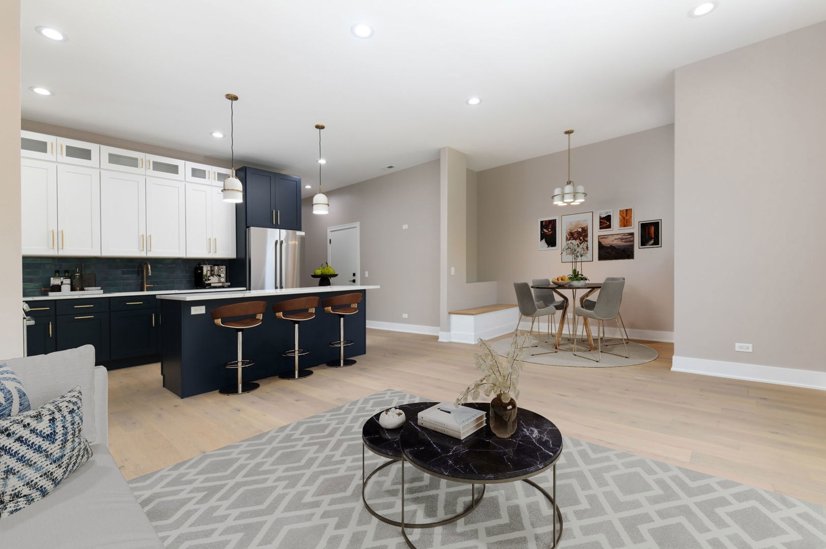 1627 W Warren Boulevard 2