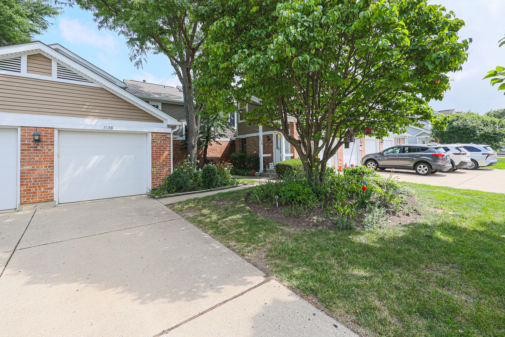 1138 COURTLAND Drive 14E