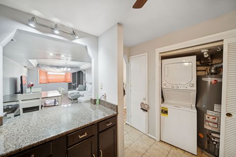 Tiny photo for 6337 Roosevelt Road #308, Berwyn, IL 60402 (MLS # 12347744)