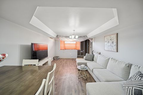 Tiny photo for 6337 Roosevelt Road #308, Berwyn, IL 60402 (MLS # 12347744)