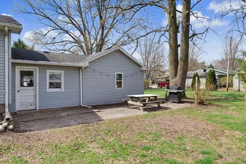 Tiny photo for 333 W Pine Street, Paxton, IL 60957 (MLS # 12615353)