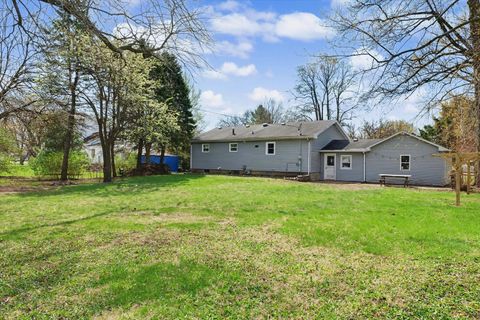 Tiny photo for 333 W Pine Street, Paxton, IL 60957 (MLS # 12615353)