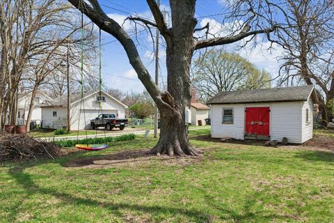 Tiny photo for 333 W Pine Street, Paxton, IL 60957 (MLS # 12615353)