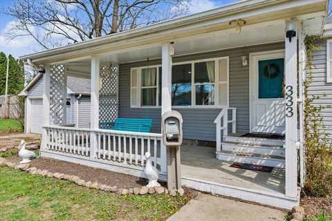 Tiny photo for 333 W Pine Street, Paxton, IL 60957 (MLS # 12615353)
