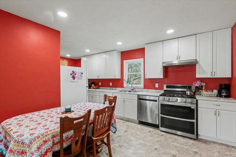 Tiny photo for 333 W Pine Street, Paxton, IL 60957 (MLS # 12615353)