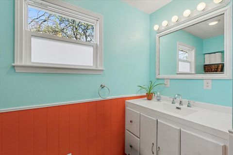 Tiny photo for 333 W Pine Street, Paxton, IL 60957 (MLS # 12615353)