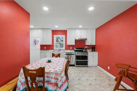 Tiny photo for 333 W Pine Street, Paxton, IL 60957 (MLS # 12615353)