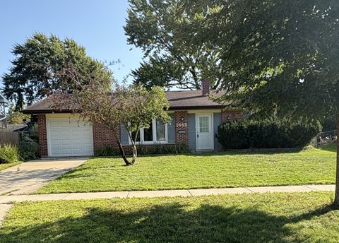 Photo of 1445 Nottingham Lane, Hoffman Estates, IL 60169 (MLS # 12497785)