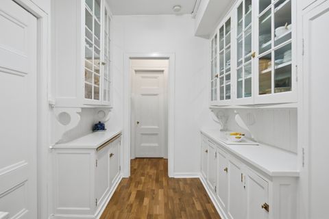 Tiny photo for 232 E Walton Place #3E, Chicago, IL 60611 (MLS # 12624126)