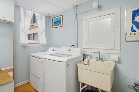 Tiny photo for 232 E Walton Place #3E, Chicago, IL 60611 (MLS # 12624126)