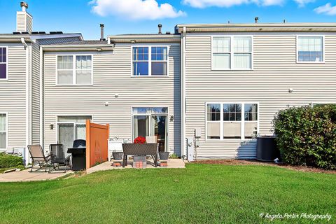 Tiny photo for 2810 Cattail Court #B, Wauconda, IL 60084 (MLS # 12484490)