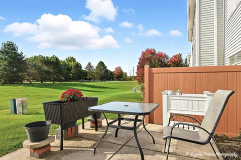 Tiny photo for 2810 Cattail Court #B, Wauconda, IL 60084 (MLS # 12484490)