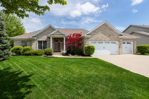 Photo of 6309 Forest Road, Davenport, IA 52807 (MLS # 12632903)