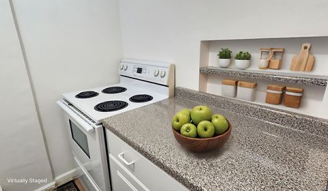 Tiny photo for 2606 W Balmoral Avenue #311, Chicago, IL 60625 (MLS # 12536845)