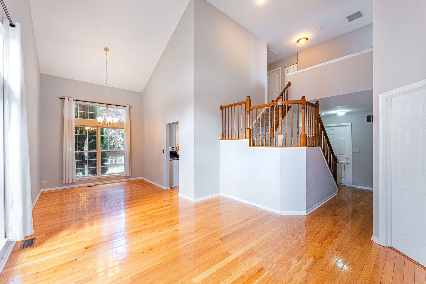 1265 DUNBARTON Drive