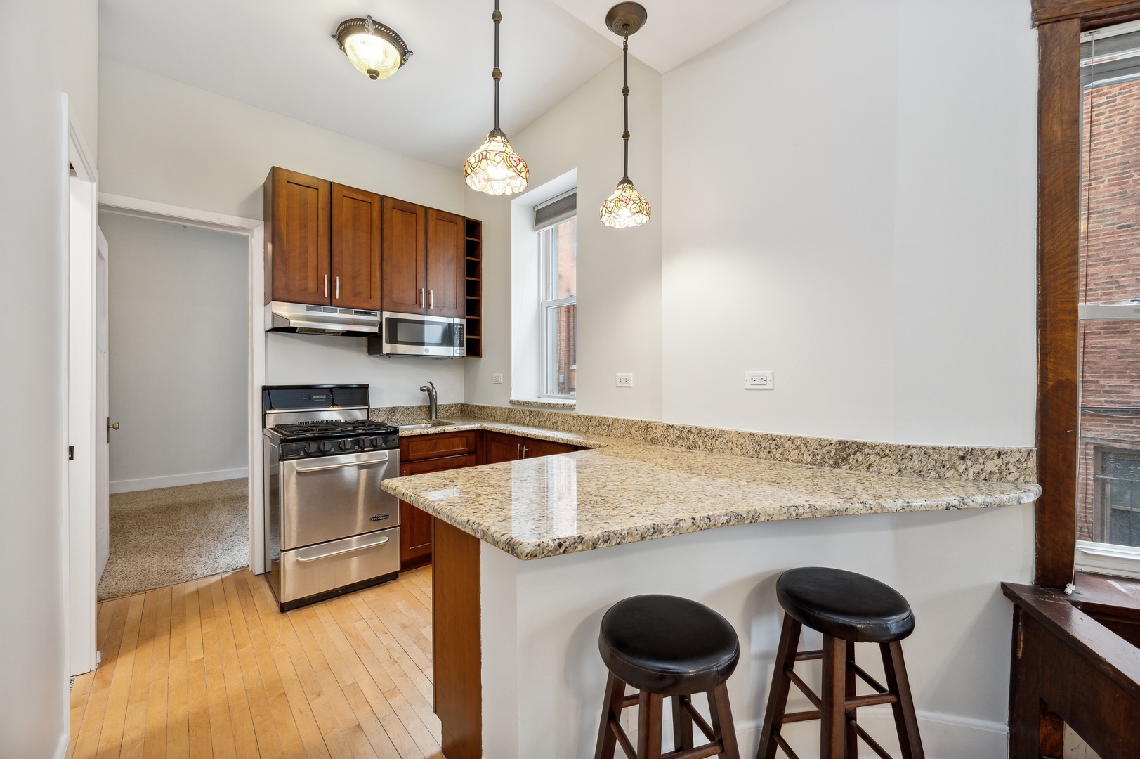429 W Wellington Avenue 1D