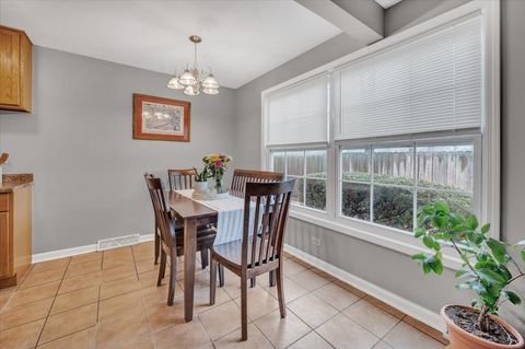 Tiny photo for 485 James Court #C, Glendale Heights, IL 60139 (MLS # 12609038)