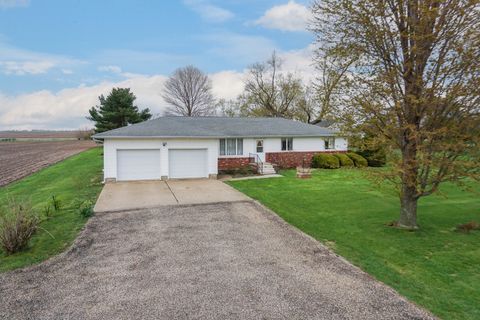 Photo of 1109 W 4th Street, Delavan, IL 61734 (MLS # 12615677)