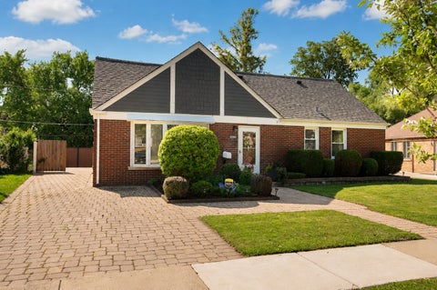 Tiny photo for 4428 Emerson Avenue, Schiller Park, IL 60176 (MLS # 12716197)