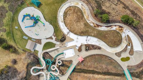 Tiny photo for 305 Abbey Lane, Vernon Hills, IL 60061 (MLS # 12612970)