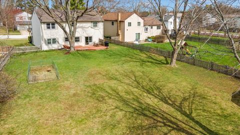 Tiny photo for 305 Abbey Lane, Vernon Hills, IL 60061 (MLS # 12612970)