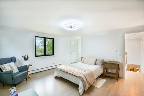Tiny photo for 5 Bruce Circle N, Hawthorn Woods, IL 60047 (MLS # 12667395)