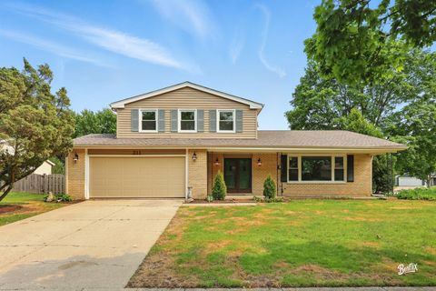 311 Greentree Parkway Libertyville IL 60048