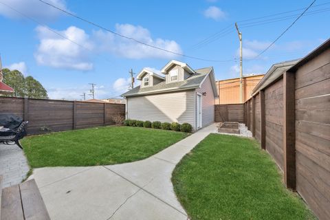 Tiny photo for 5622 W Pensacola Avenue, Chicago, IL 60634 (MLS # 12581003)