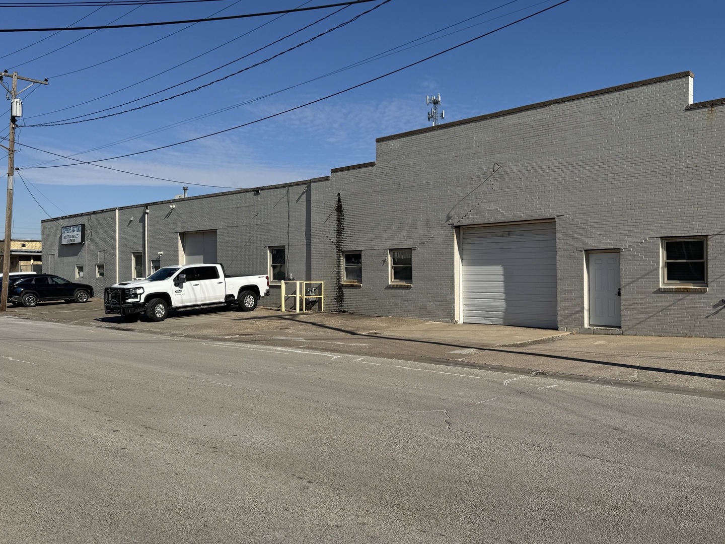 Photo 1 of 11 — 1350 10th Street, East Moline, IL 61244