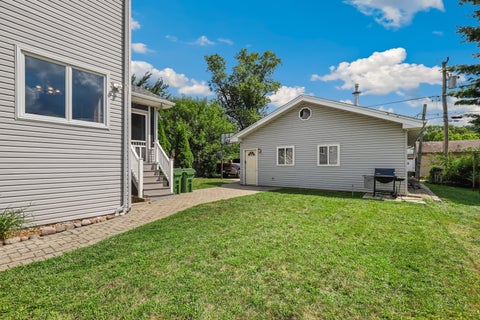 Tiny photo for 9817 Minnick Avenue, Oak Lawn, IL 60453 (MLS # 12774516)