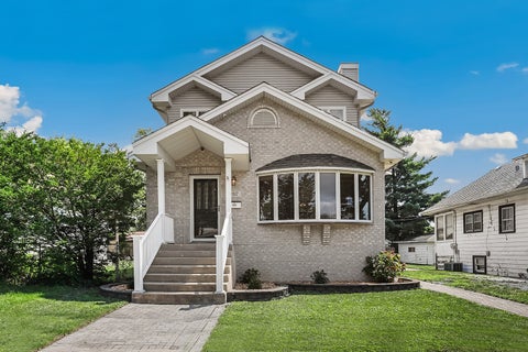 Photo of 9817 Minnick Avenue, Oak Lawn, IL 60453 (MLS # 12774516)