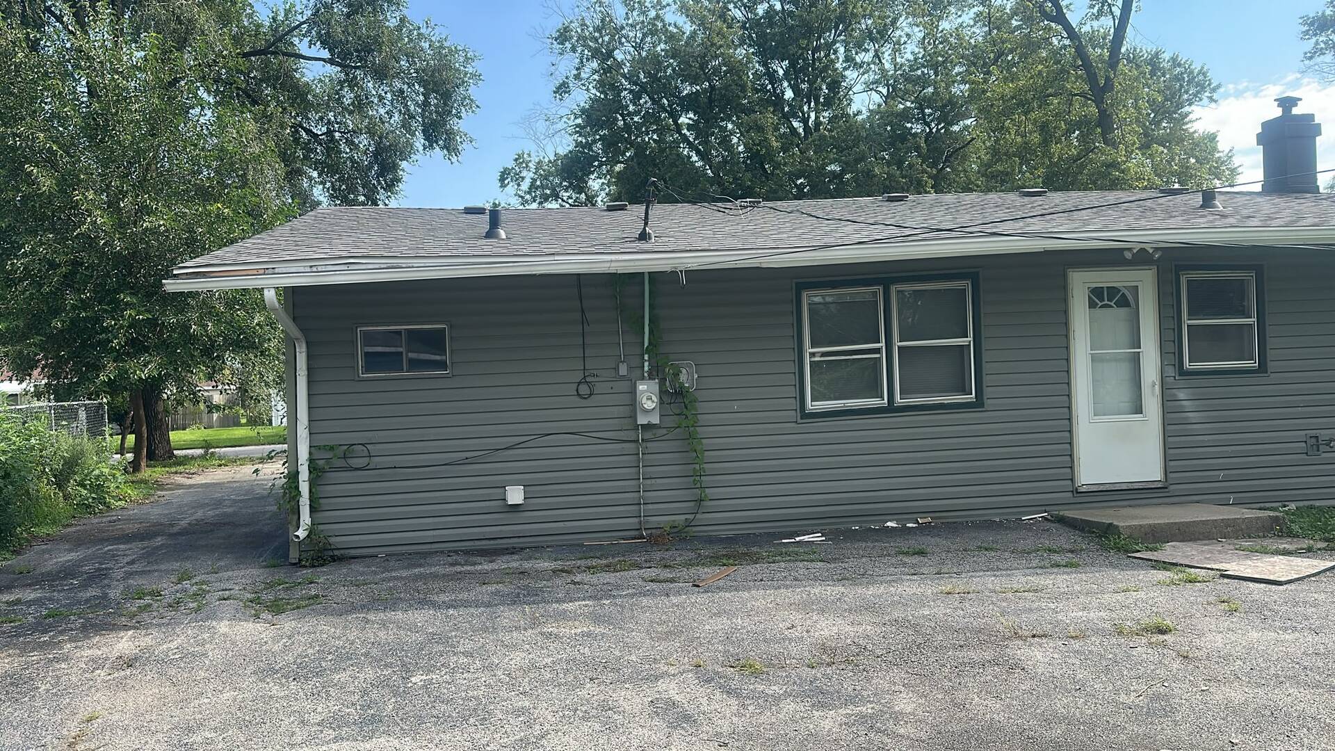 15404 Maple Lane
