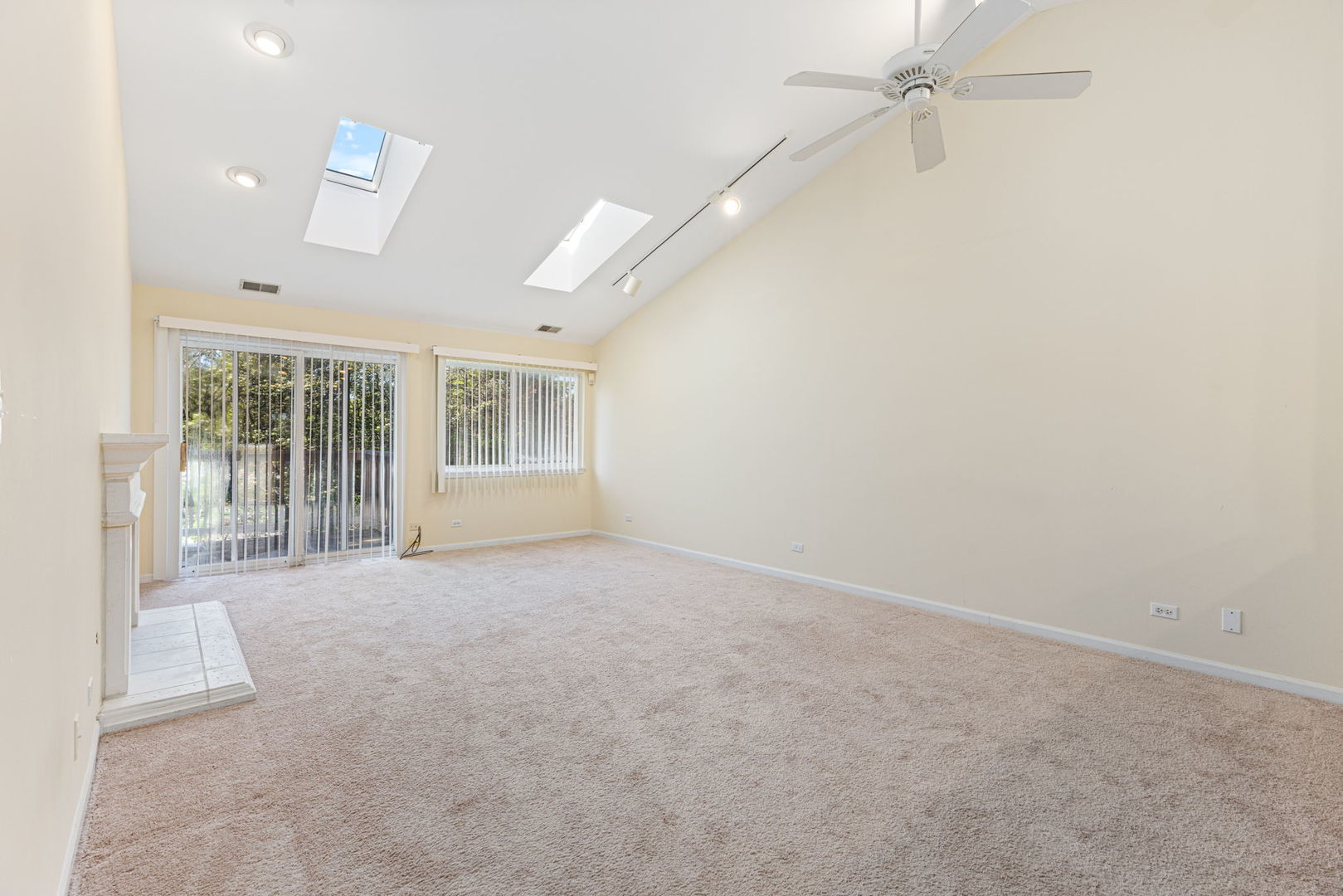 3073 Kentshire Circle