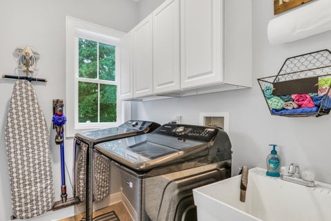 Tiny photo for 42037 N Old Lake Avenue, Antioch, IL 60002 (MLS # 12712372)