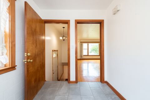 Tiny photo for 5019 W Carmen Avenue, Chicago, IL 60630 (MLS # 12477733)