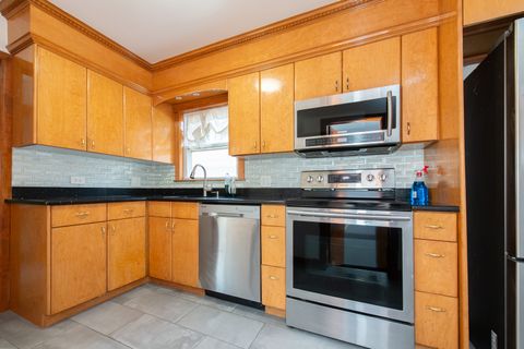 Tiny photo for 5019 W Carmen Avenue, Chicago, IL 60630 (MLS # 12477733)