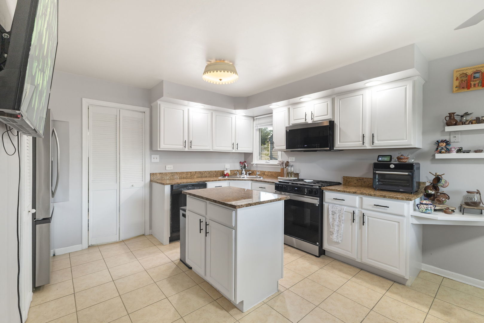 9246 S 49th Court