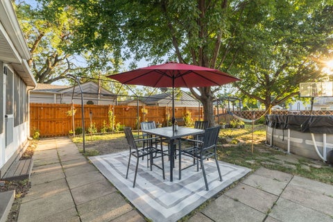 Tiny photo for 9246 S 49th Court, Oak Lawn, IL 60453 (MLS # 12753167)