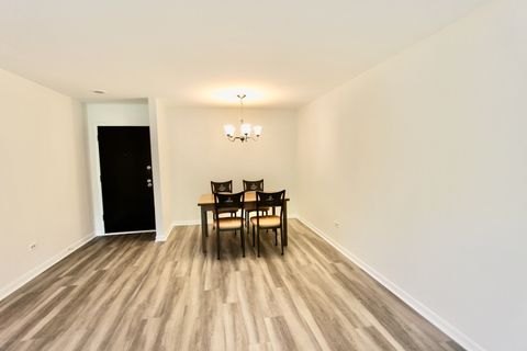 Tiny photo for 10 Old Oak Drive #103, Buffalo Grove, IL 60089 (MLS # 12517857)