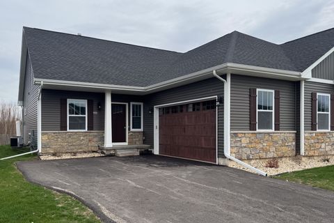 Photo of 632 Anjali Court #L, Sycamore, IL 60178 (MLS # 12576191)