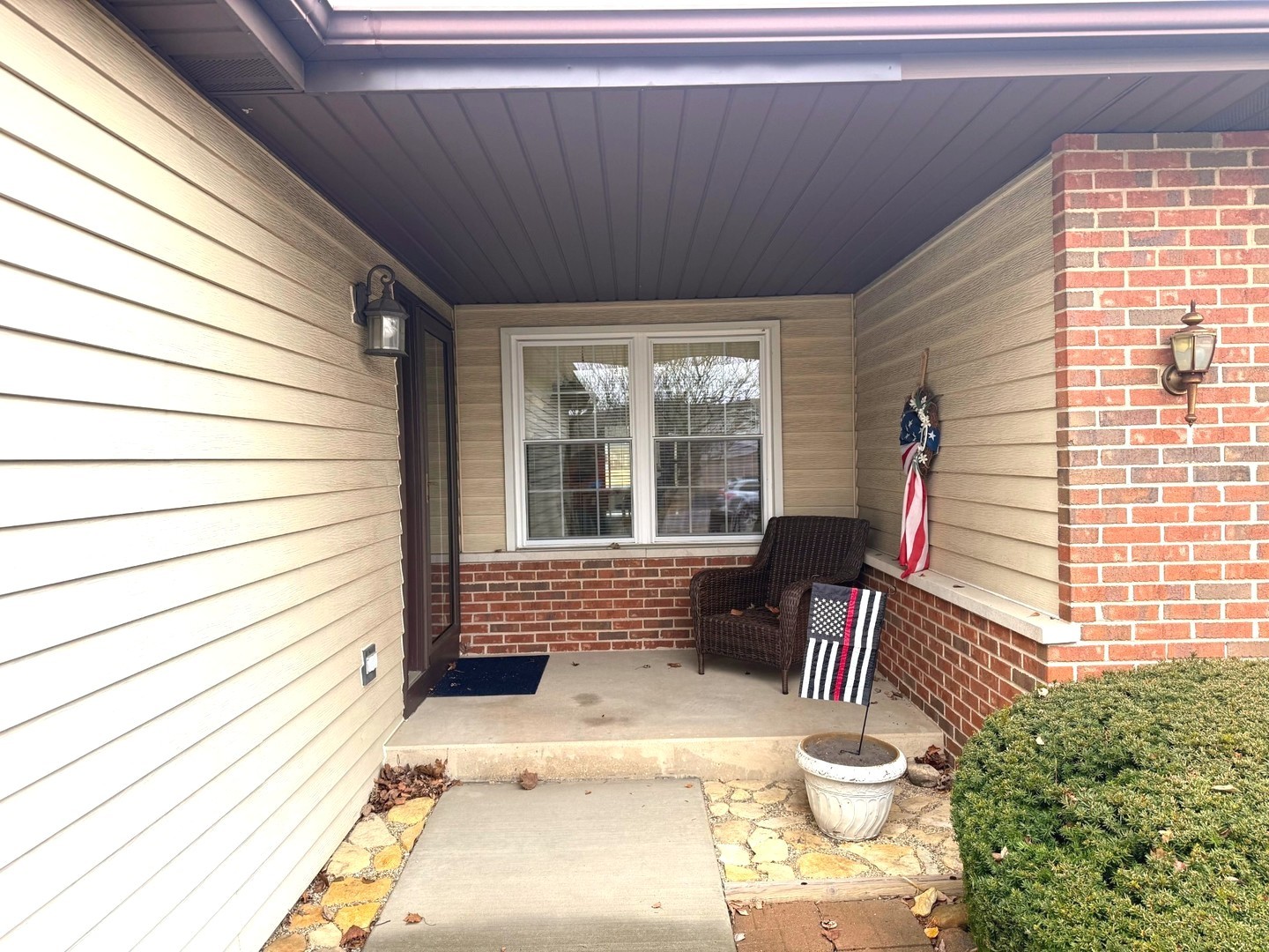 13740 S Magnolia Drive