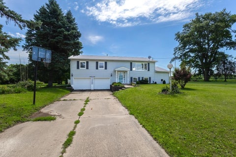 Tiny photo for 10121 Ridgewood Road, Milan, IL 61264 (MLS # 12683525)