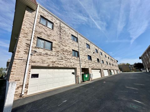 Tiny photo for 9134 S Pulaski Road #2E, Oak Lawn, IL 60453 (MLS # 12501334)