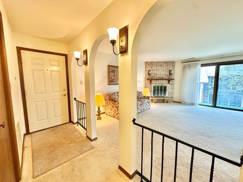 Tiny photo for 9134 S Pulaski Road #2E, Oak Lawn, IL 60453 (MLS # 12501334)