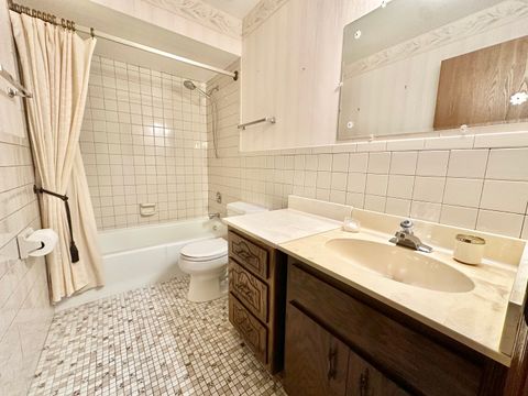 Tiny photo for 9134 S Pulaski Road #2E, Oak Lawn, IL 60453 (MLS # 12501334)