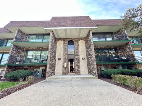 Tiny photo for 9134 S Pulaski Road #2E, Oak Lawn, IL 60453 (MLS # 12501334)