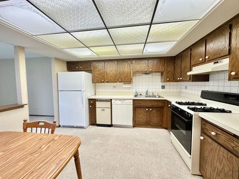 Tiny photo for 9134 S Pulaski Road #2E, Oak Lawn, IL 60453 (MLS # 12501334)