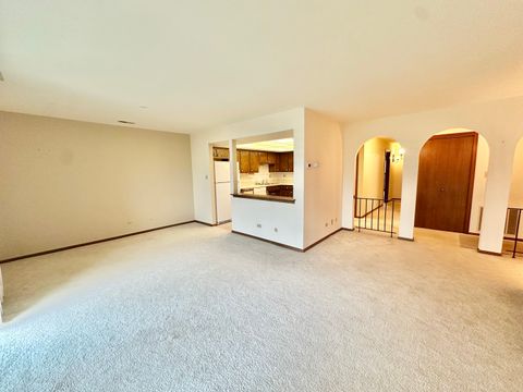Tiny photo for 9134 S Pulaski Road #2E, Oak Lawn, IL 60453 (MLS # 12501334)