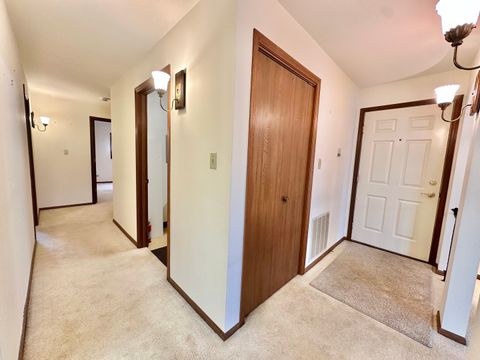 Tiny photo for 9134 S Pulaski Road #2E, Oak Lawn, IL 60453 (MLS # 12501334)