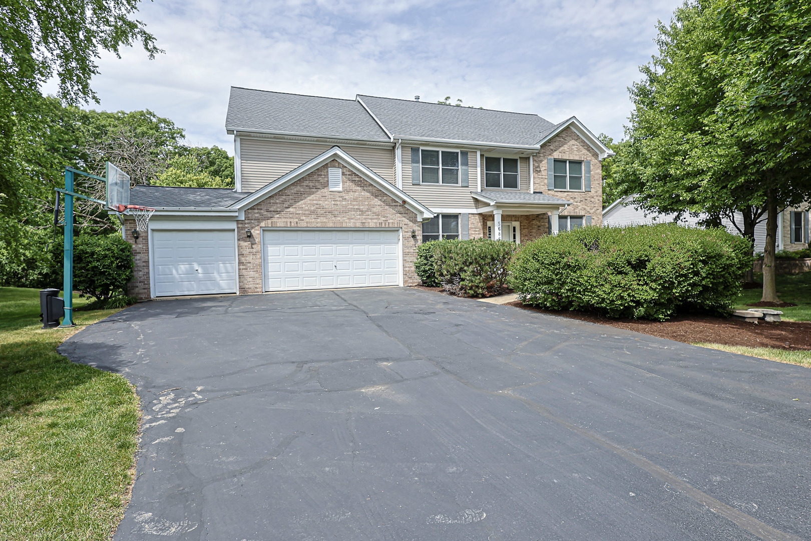 5686 Angouleme Lane